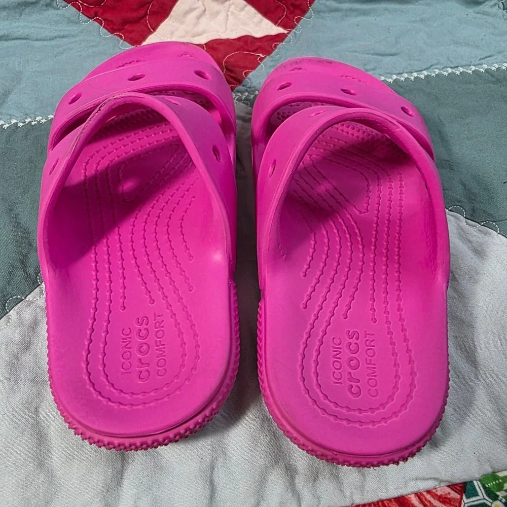 Crocs Classic Sandal Kids Electric Pink Size C12 Double Strap Slip Ons